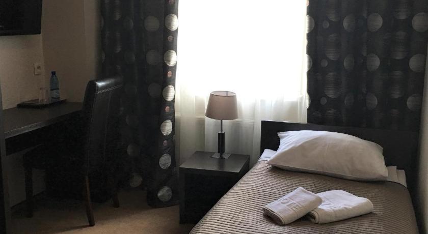 Hotel Zajazd Mazowsze Slupno ภายนอก รูปภาพ